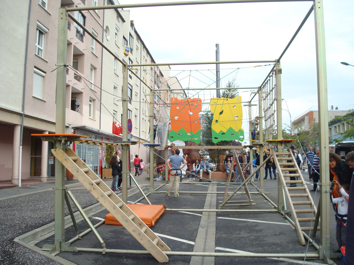 Parcours Accrobranches Mobile pour la fête de la montagne à Palaiseau(91)